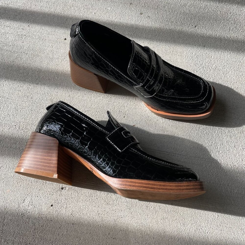 Urban Outfitters Lucy Croc Loafer - Picture 5 of 7
